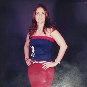 Meet your Posher, Gloria